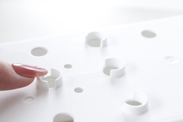 セリア ボトルラック（床置き） 水切り穴 高さ