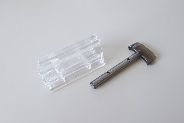 スリーコインズのおすすめ歯磨き粉チューブホルダー