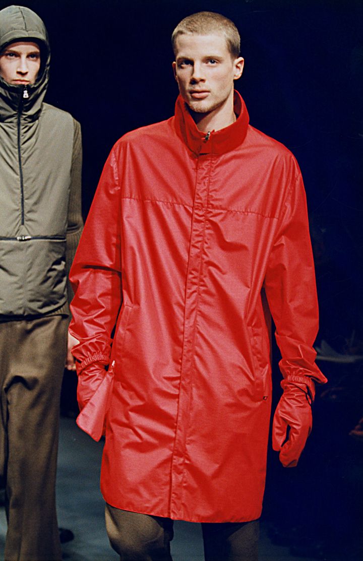 プラダ 1999-00年秋冬メンズコレクションより。