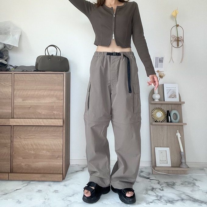 ダブルジップカーディガン×GUのグレーの「コンバーチブルワイドカーゴパンツ」