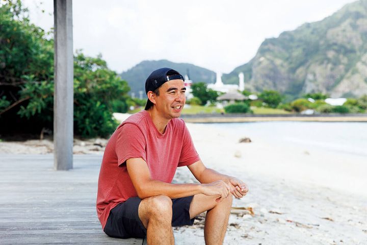 小笠原諸島の日英バイリンガルのフリーペーパー『ORB』の発行人ルディ