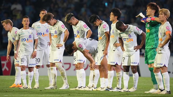 J1首位の広島、「悪夢の4日間」で2冠消滅…G大阪が天皇杯の準決勝へ