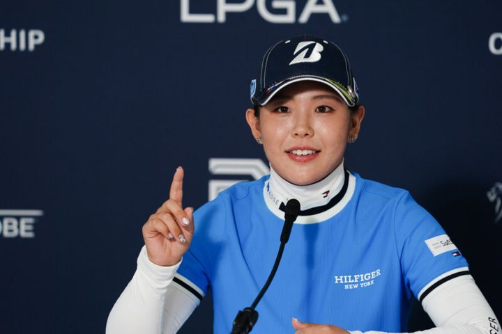 吉田優利、英語取材にドキドキ!? 可愛いリアクションは必見です！