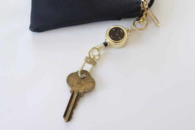 ダイソー リールキーホルダー（時計） 使用例