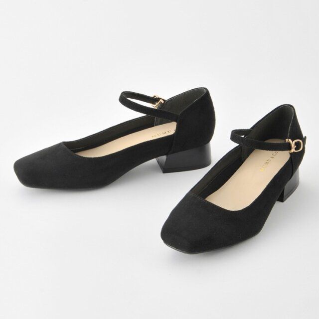 2024しまむら黒ストラップパンプス