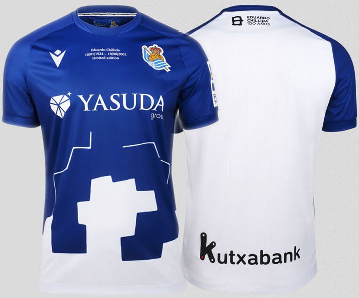 久保のソシエダ、彫刻家チリーダの生誕100周年ユニフォームを発表！19歳で引退した「悲運の元選手」