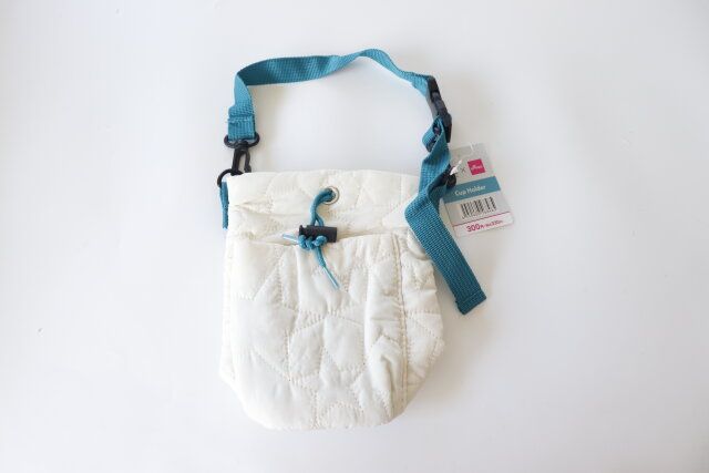 ダイソー キルティングカップホルダー（スマホ用ポケット付） 商品タグ