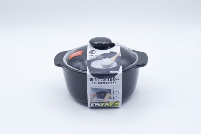ダイソーの電子レンジ用炊飯器 1合炊き