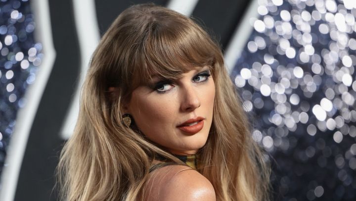 ロナウド、人類初のSNS総フォロワー数10億人到達！メッシやテイラー・スウィフトとの差は…