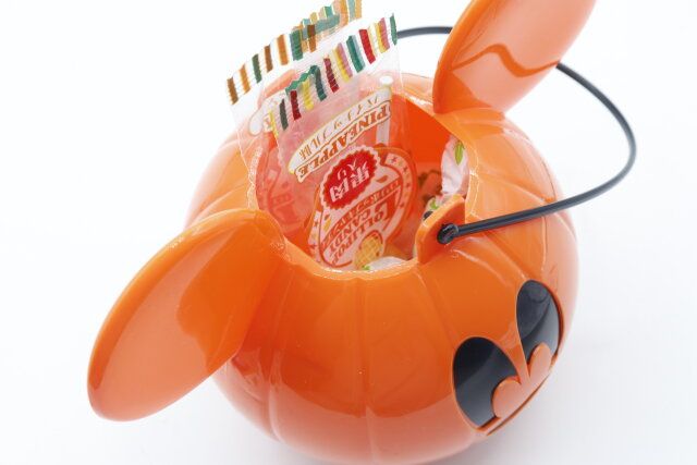 セリアのお菓子が入るハロウィン バケツ／ミッキーマウス