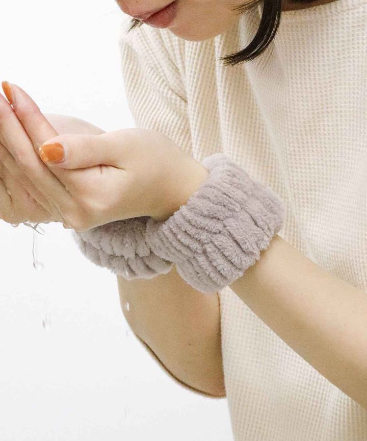 画像1: 出典：3COINS