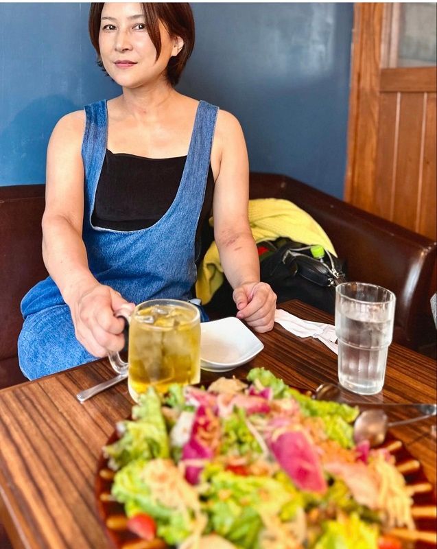 シーナリーのデニムサロペットワンピース