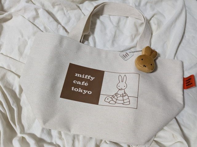 マスコットチャーム付きランチトート