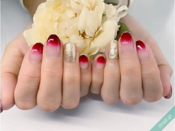 ネイルサロンメィプルが投稿したネイルデザイン [photoid:I0123725] via Itnail Design (739987)