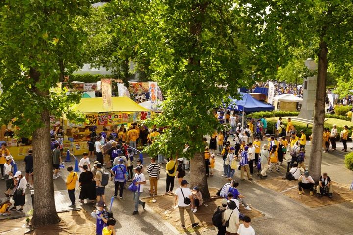 Jリーグも絶賛する山と調和したNDソフトスタジアム山形！奥羽山脈を一望できる絶景写真を厳選公開