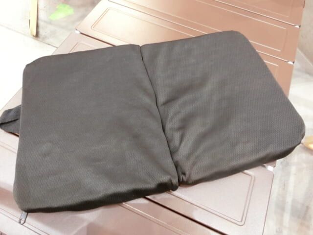 ワークマン 防災アイテム 折りたたみハニカムジェルクッション