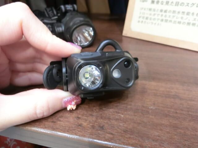 ワークマン 防災アイテム 充電式サーチライト