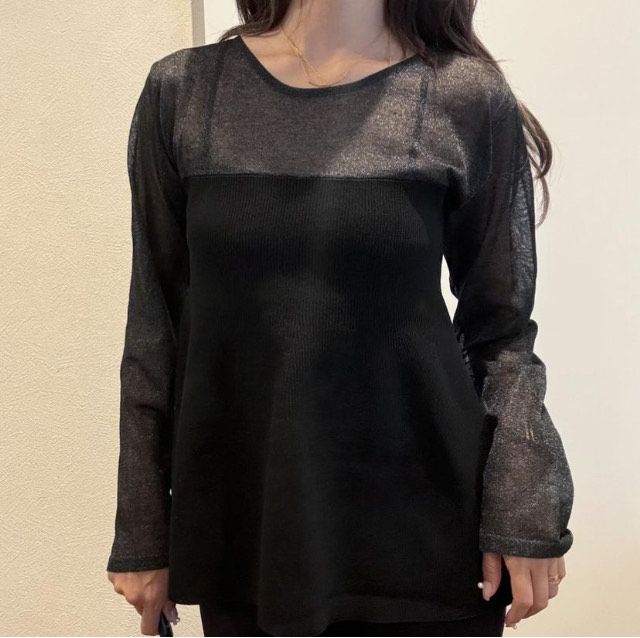 シアーペプラムニット着用画