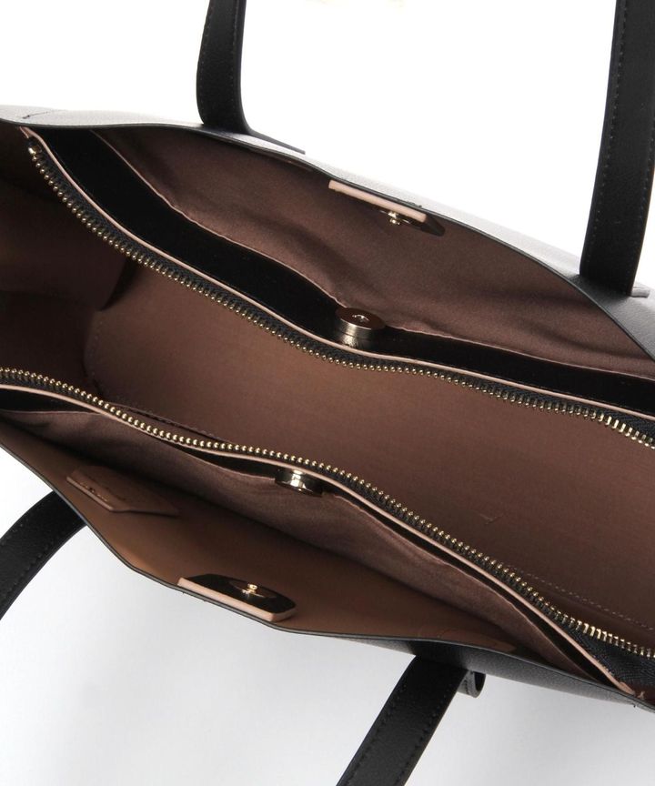 画像2: 出典：.st