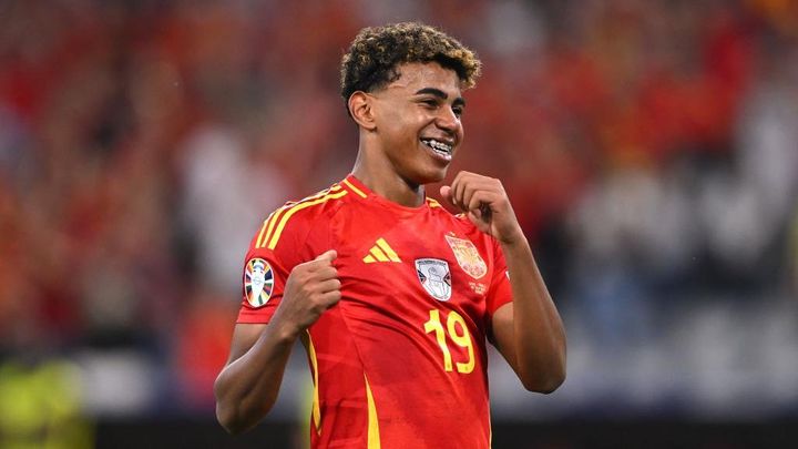 adidasと契約しているサッカー選手「現役最強」はこの5人！