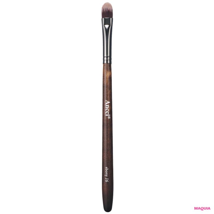 コンシーラーを駆使して「元から美肌」に！ 3人のプロが使い方のコツを伝授_11