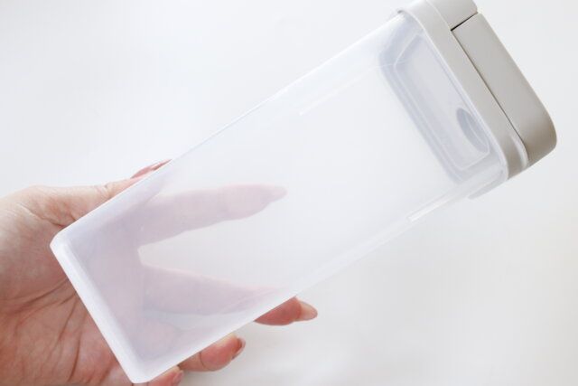 セリア ワンプッシュピッチャー 1000 サイズ感