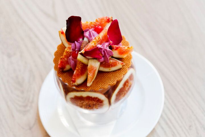 有名パティシエ考案のパフェやモーニングを♪大阪・阿波座のフルーツパーラー「パーラーハナbySN」