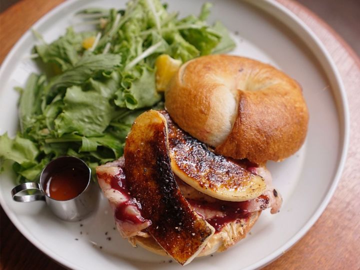 「ELVIS（エルビス）」1330円