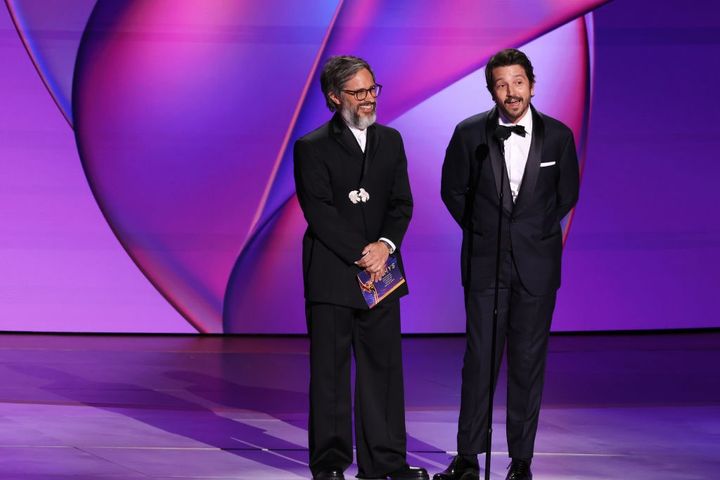 今年45歳になったガエル・ガルシア・ベルナル（左）と、44歳のディエゴ・ルナ Photo_ Robert Gauthier/Getty Images