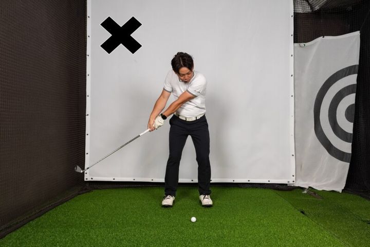 300ヤード飛ばすプロが“飛んで曲がらないスイング”を解説！