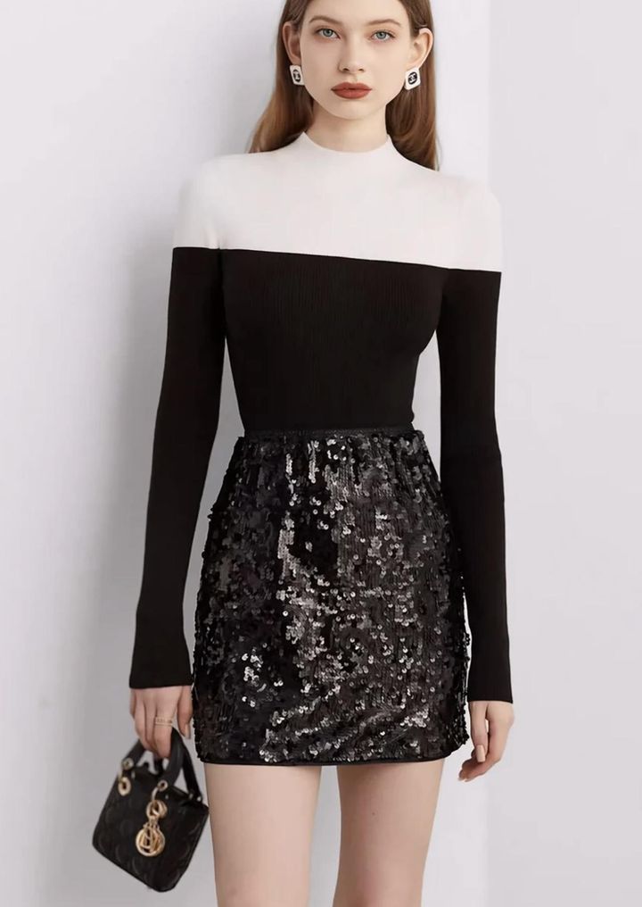 画像: スパンコールタイトミニスカート ¥16,200 n-frame.online