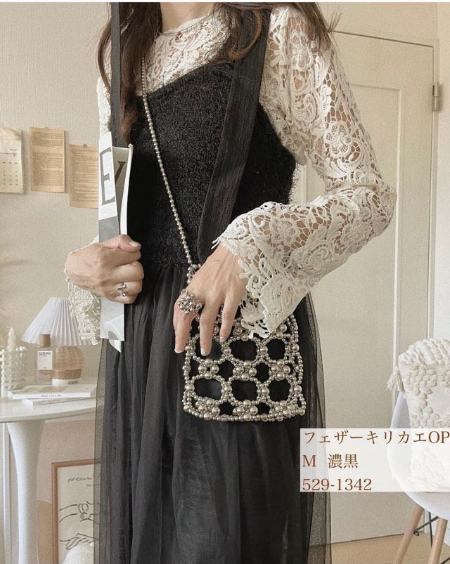 フェザーキリカエワンピースの着用画2