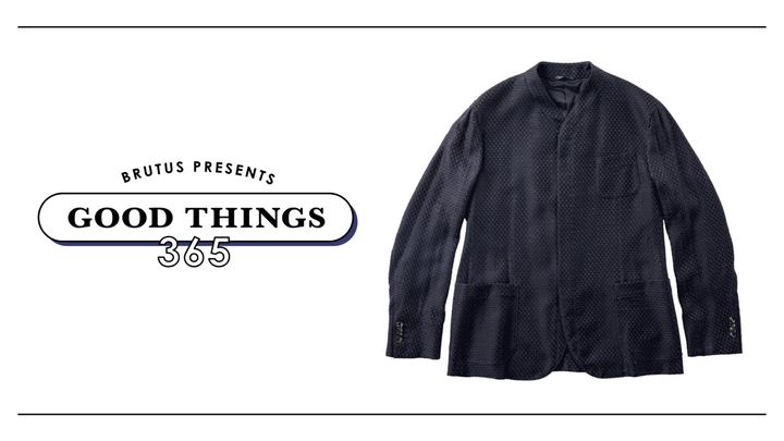 〈ジョルジオ アルマーニ〉のスタンドカラージャケット