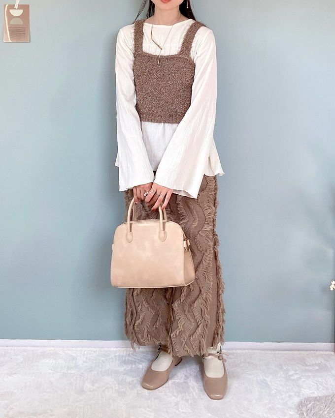 ラメフェザーヤーンビスチェ×しまむらのブラウンの「フリンジスカート」