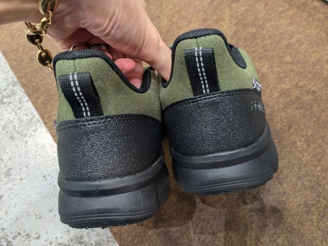 アーバンハイクスリッポンの後ろ側