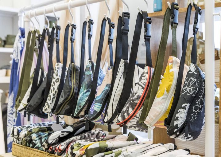 「ヒップパックス」$46～