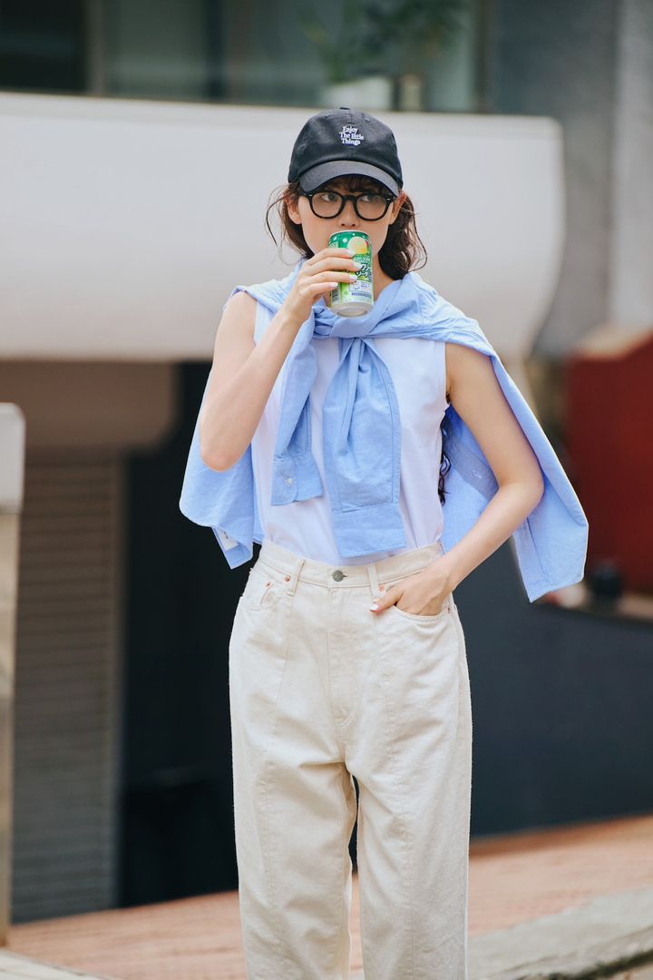 まだ暑いからこそ！秋にもおすすめ、白アイテムが主役のスタイル15選