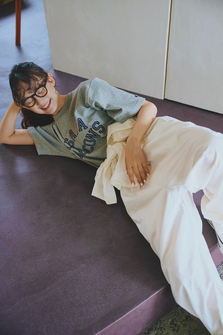 まだ暑いからこそ！秋にもおすすめ、白アイテムが主役のスタイル15選