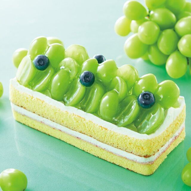 シャトレーゼ 旬のフルーツバトン 山梨県産シャインマスカット