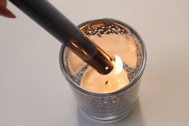 ダイソー ガラスキャンドルホルダー（メッキタイプ） 深さ