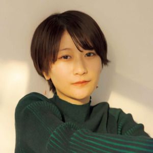 作詞家、小説家・児玉雨子