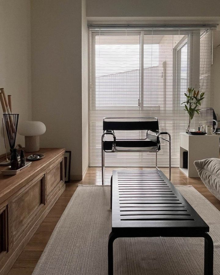 モノが少なくて、超シンプル！おしゃれな一人暮らしのインテリア3選