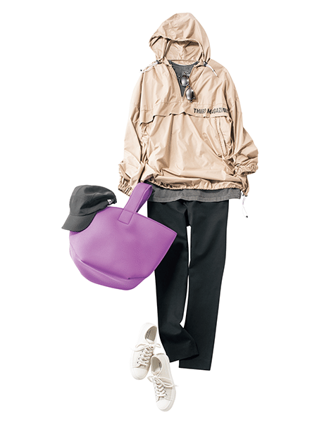 ママの運動会コーデ アノラックパーカー×黒パンツスタイル