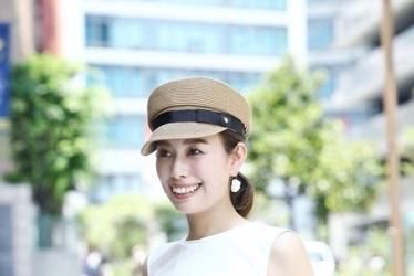 ママの運動会コーデにおすすめのラフィアのキャスケット・donoban