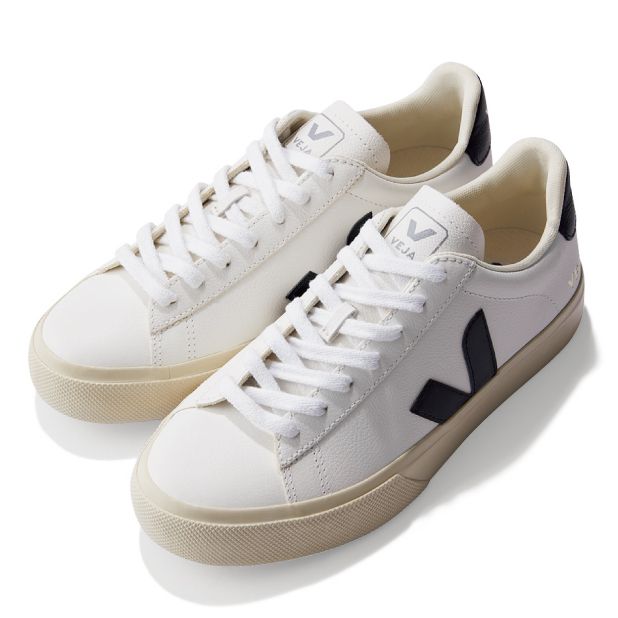 VEJAのスニーカー