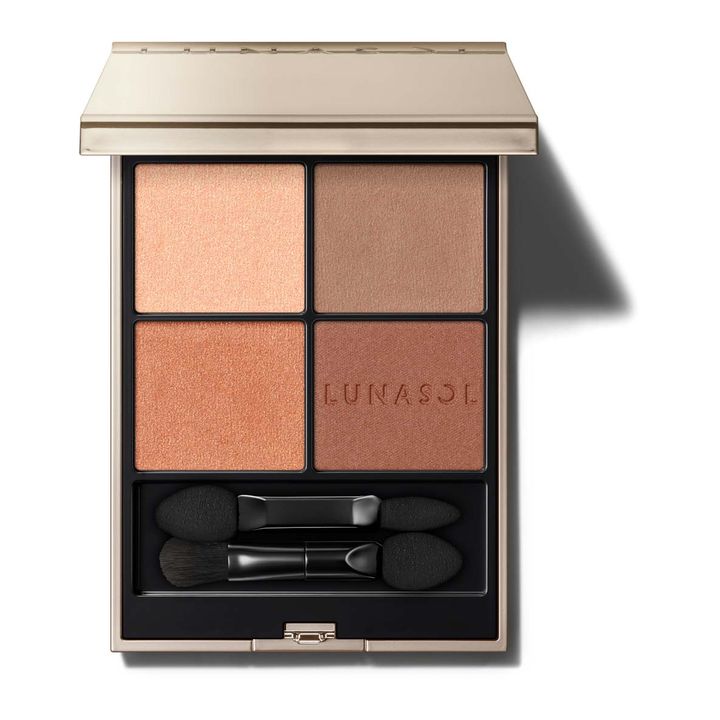 画像: 【ルナソル】「ルナソル アイカラーレーションN」 01 Nostalgic Time ¥7,700（税込）