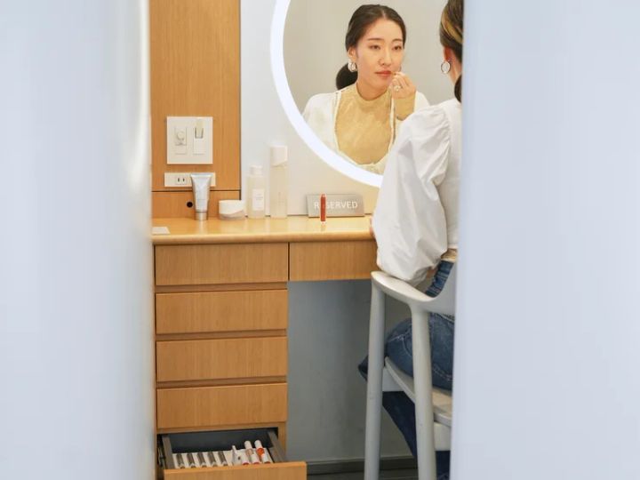 オルビス SKINCARE LOUNGE BY ORBIS パウダールーム メイク直し