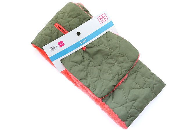 ダイソーのマフラー Scarfのパッケージ