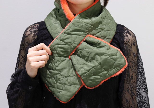 ダイソーのカジュアルに使えるマフラー Scarf