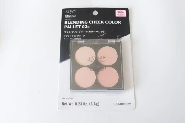 ダイソー UGT ブレンディングチークカラーパレット 02c パッケージ